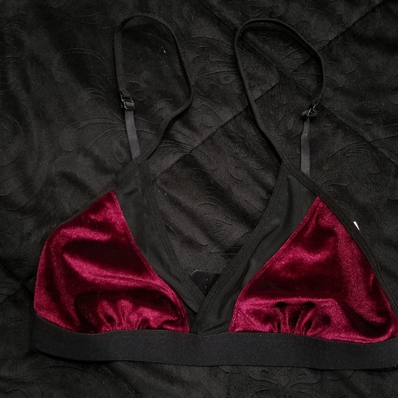 Other - 🚫SOLD🚫nwt vamp BURGUNDY redblack VELVET BRALETTE